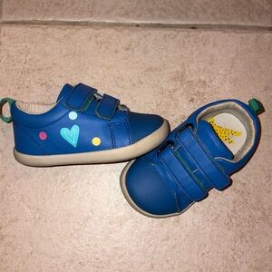 Ten Little Everday Original Sneakers size 6 Blue with Heart Detail